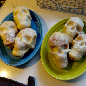 In preparation for Halloween, I made some pizza skulls this week. They were nearly burnt on the back and still doughy on the front, as you can see here. So obviously some adjustments are needed.
